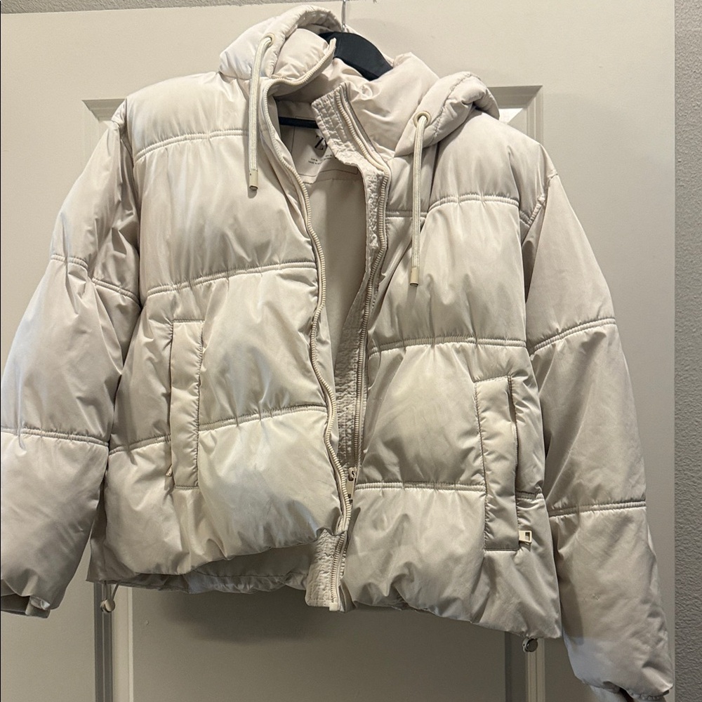 Zara Off-White Puffer Jacket - Picture 1 of 7